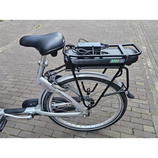 Elektrische Gazelle Cabby bakfiets met nieuwe accu en motor