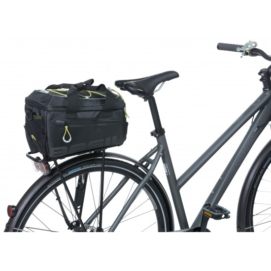 Bicycle bag for rear carrier Basil Miles 7 liters 32 x 19 x 21 cm - black