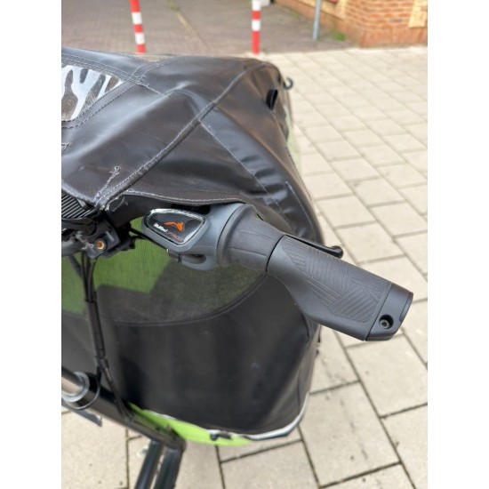 2dehands prachtige Dolly Bakfiets - inclusief huif