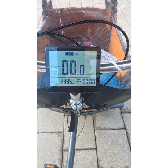 Babboe Curve-e hondenbakfiets met deurtje voor