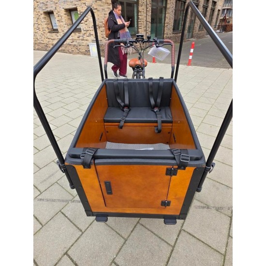 Hondenbakfiets geschikt voor grote honden