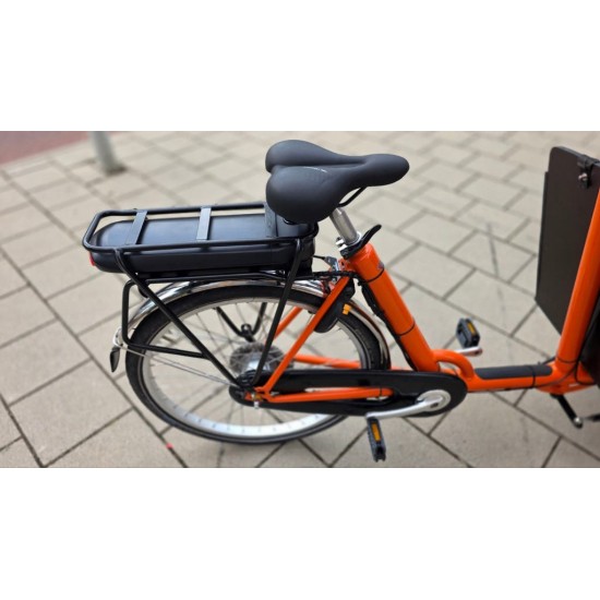 2dehands Cargo bike long bakfiets met regentent
