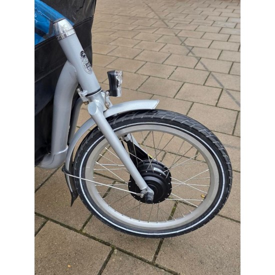 Elektrische Gazelle Cabby bakfiets met huif