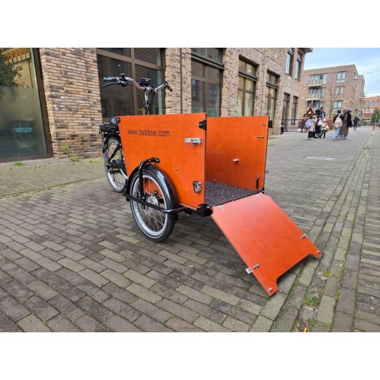 Bijna nieuwe elektrische Babboe Dog Bakfiets met certificaat