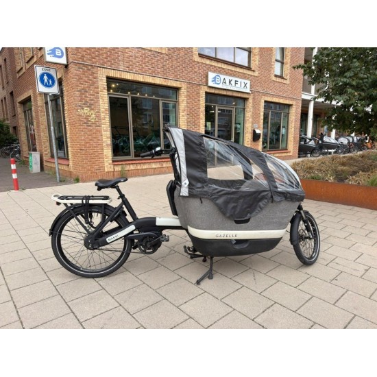 :Back To School ACTIE: Gazelle Makki Load