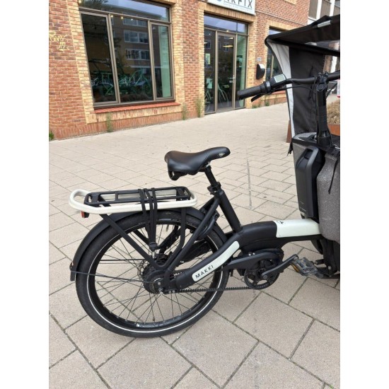 :Back To School ACTIE: Gazelle Makki Load