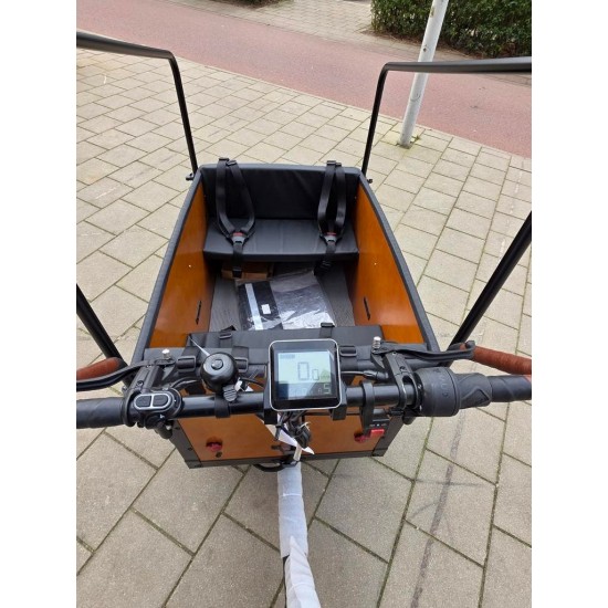 Hondenbakfiets geschikt voor grote honden