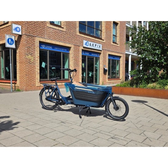 Elektrische Bakfiets met Bosch CargoLine Motor en Huif