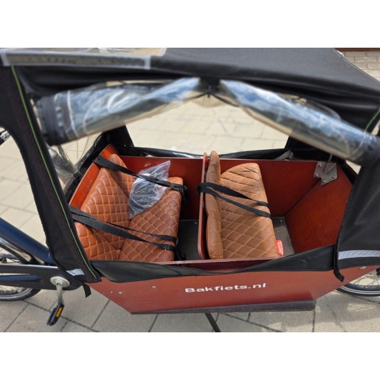 Elektrische bakfiets met toebehoren - Zo goed als nieuw