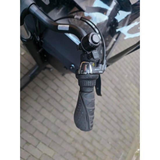 2dehands Vogue Superior 2 bakfiets met huif