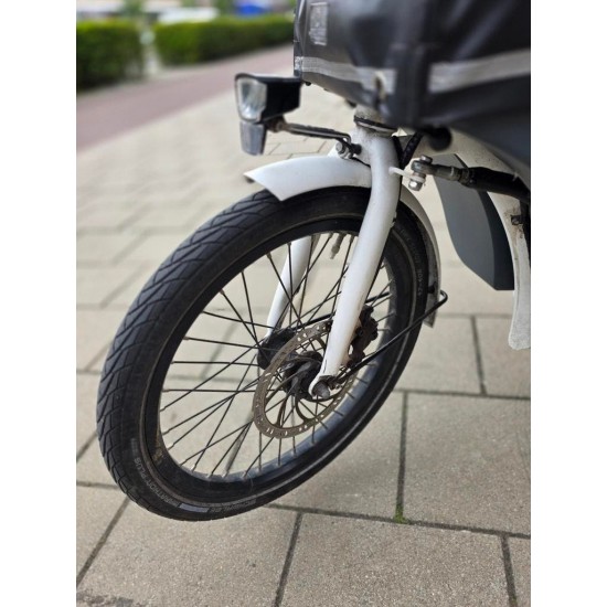 2dehands elektrische Dolly bakfiets met toebehoren