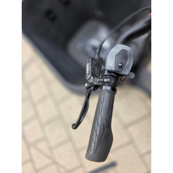 Carqon hondenbakfiets met deurtje - Ideaal voor huisdieren