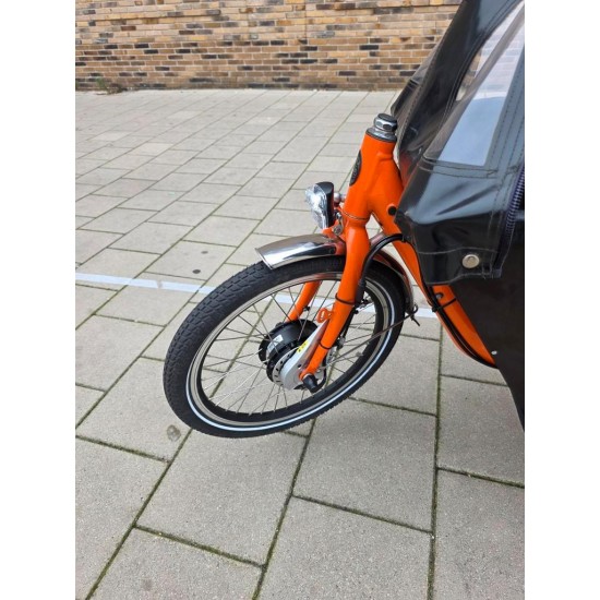 Elektrische Bakfiets(.)nl lang met huif - nieuwe elektronica