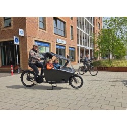 Urban Arrow bakfiets uit 2021 - Ideaal voor gezinnen!