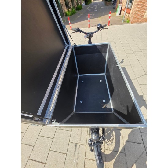 Urban Arrow Cargo Line Bakfiets met Flightcase