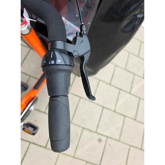 Elektrische Bakfiets(.)nl lang met huif - nieuwe elektronica