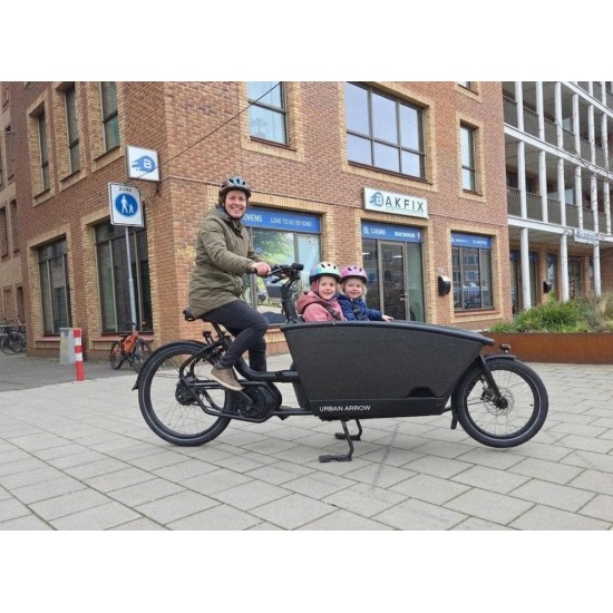 Urban Arrow bakfiets met regentent - Ideaal voor gezinnen!